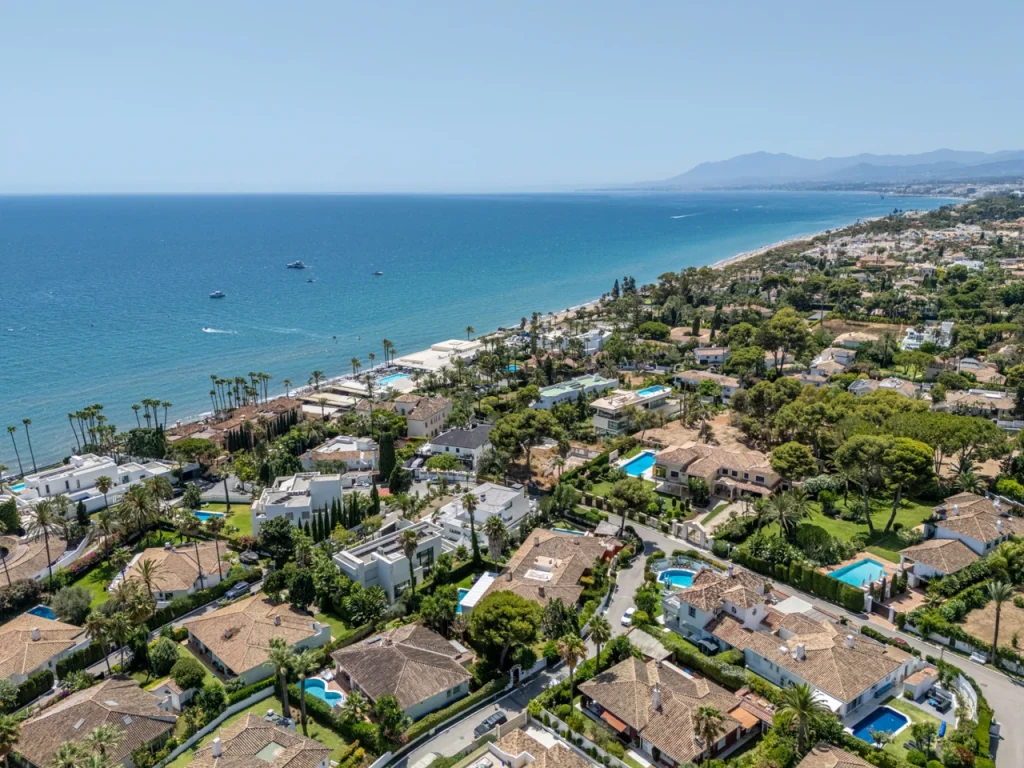 Los Monteros